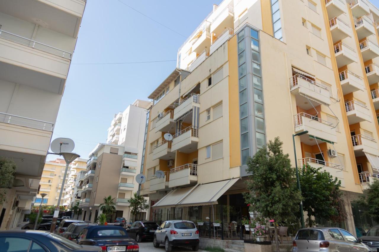 Gloria'S Apartment Lungomare Vlorë エクステリア 写真